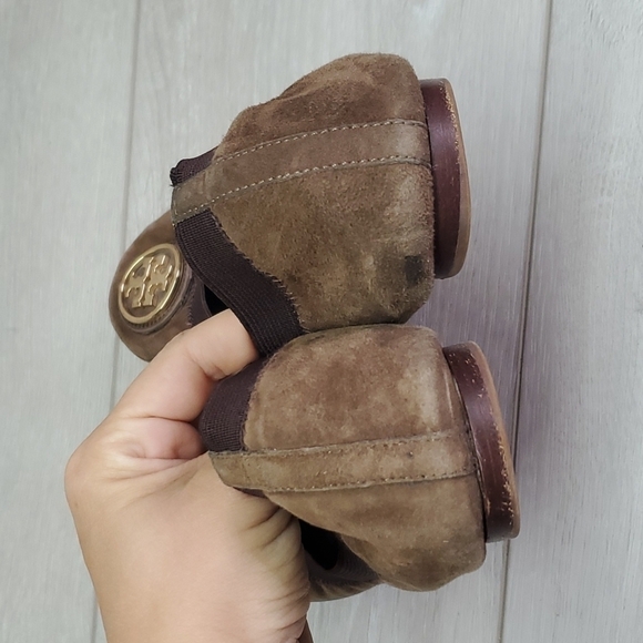 Tory Burch Womens CarolineElastic Logo Suede Slip On Ballet Flats sz 7.5 - Picture 7 of 13